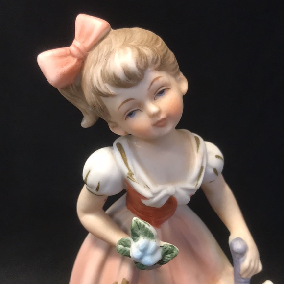 Marika's Original by Lefton Figurine 5489 Girl w/Flower & Umbrella in Pink Dress - Picture 2 of 8